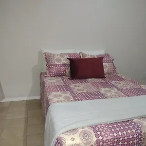 apartamento-familiar-a-150-metros-da-praia-do-forte.cabofriohotels.org/
